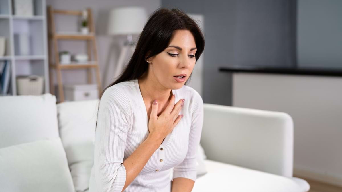 Anxietatea sau probleme cardiace? Cum faci diferența între atac de panică și infarct