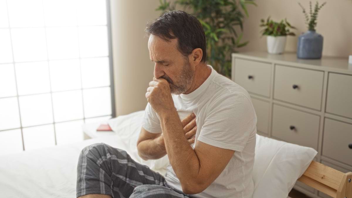 Astmul și infecțiile virale: de ce o simplă răceală se transformă în criză