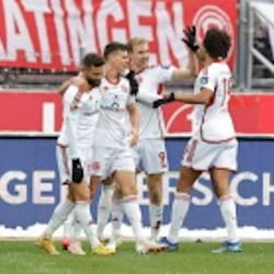 Kiel, Düsseldorf und Fürth bleiben mit Siegen oben dran