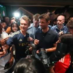 Müller in Vancouver euphorisch empfangen