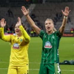 Werder gewinnt Nordderby: Desic provoziert mit Banner