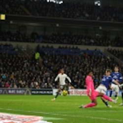 Ligapokal: Chelsea erster Halbfinalist