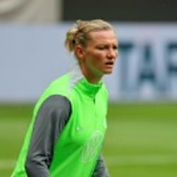 Popp f&uuml;hrt Wolfsburg als Kapit&auml;nin ins Pokalfinale