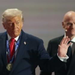 Infantino best&auml;tigt: US-Pr&auml;sident Trump &uuml;bergibt WM-Pokal