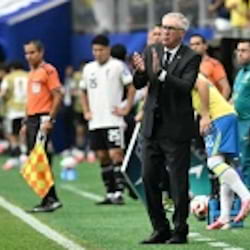 "Auf dem richtigen Weg": Brasilien darf weitertr&auml;umen