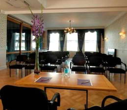 Regency Suite