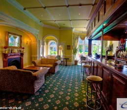 Martello Bar