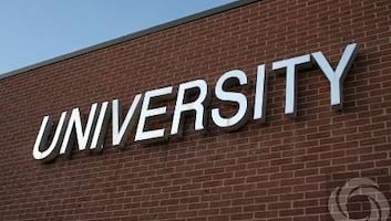 Back to College? The Advantages of Academic Conference Venues