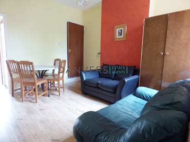 3 bed house, Marlow Road, Leicester, Leicester, LE3 2BQ