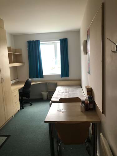 1 bed studio, Turnpike Lane, Lenton Abbey, Nottingham, NG92UU