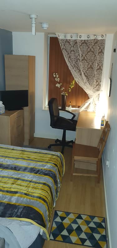 3 bed flat, Sunbridge Road, City Centre, Bradford, BD12PF