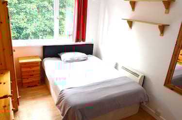 3 bed flat, near Bham city University, City centre, Birmingham, B75DS