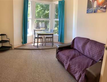 1 bed flat, Richmond Road, Plasnewydd, Cardiff, CF243BW