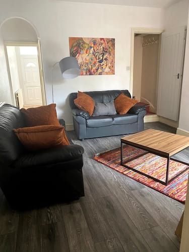 4 bed house, Garton Road, City Centre, Loughborough, LE112DY