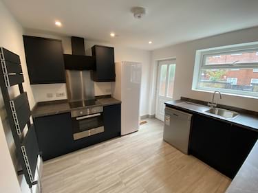 4 bed house, Richmond Grove, Victoria park, Manchester, M130DS