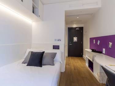 1 bed studio, Tinworth Street, Royal Oak, London, SE115AL