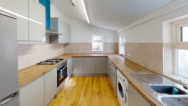 6 bed house, Sutherland Square, Kennington, London, SE173EQ