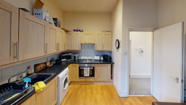 3 bed flat, Mount Nod Road, Tulse Hill, London, SW162LL