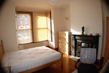 3 bed house, Shakespeare Crescent, Manor park, London, E126LN
