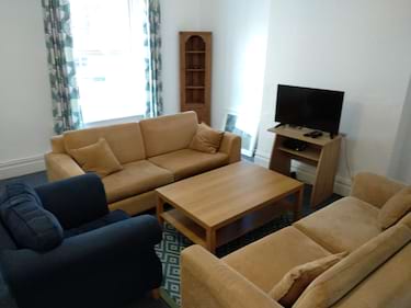 4 bed flat, Commercial Road, City Centre, Bournemouth, BH25RT