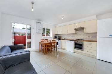 5 bed house, Ferry Street, Isle of Dogs, London, E143DT