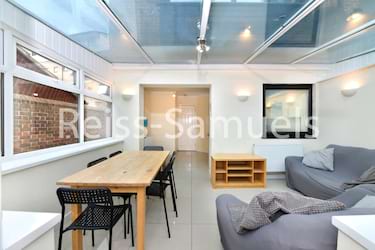 5 bed house, Ironmongers Place, Isle of Dogs, London, E149YD