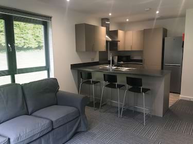 3 bed flat, St Johns Road Corstorphine, Corstorphine, Edinburgh, EH128AT