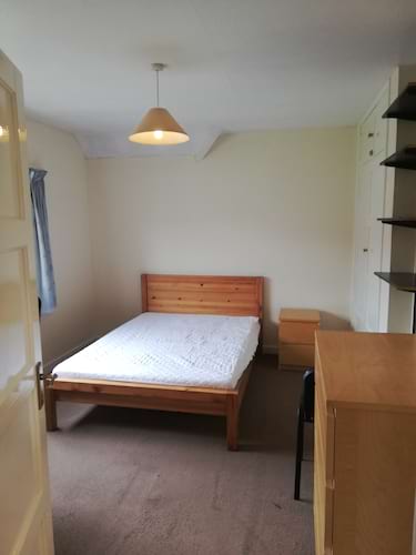 4 bed house, Park Barn Drive, Park Barn, Guildford, GU28EN