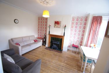 3 bed house, St. Anns Mount, Burley, Leeds, LS42PH