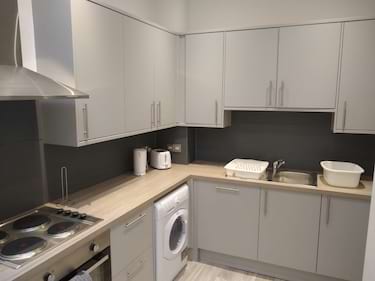 3 bed flat, Bruntsfield Place, Bruntsfield, Edinburgh, EH104EQ