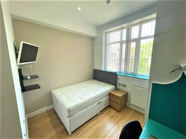 7 bed flat, Mansel Street, Mount Pleasant, Swansea, SA15UE