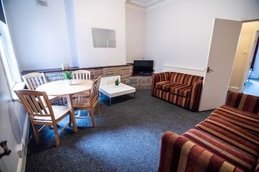 4 bed house, Crookesmoor road, Crookes, Sheffield, S63FS