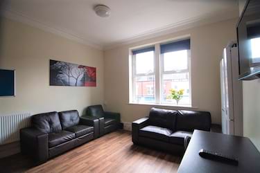6 bed flat, Ecclesall road, Ecclesall, Sheffield, S118PE