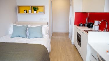 1 bed studio, Above Bar Street, City Centre, Southampton, SO147DT