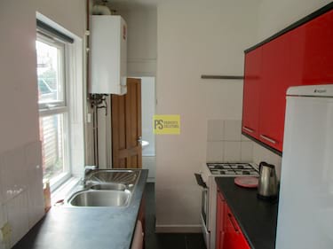 2 bed house, Kitchener Road, Stirchley, Birmingham, B297QD