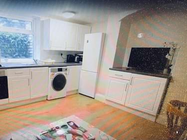3 bed house, Cross Lane, Primrose hill, Huddersfield, HD46DJ