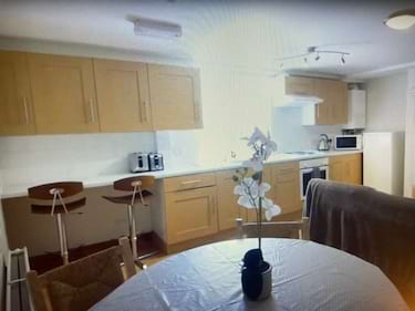 7 bed house, New north rd, Central, Huddersfield, HD15LS