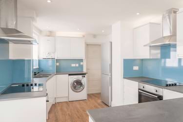 8 bed house, Cheyney Road, Near university, Chester, CH14BS