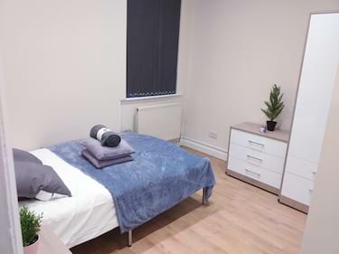 1 bed house, Pine Road, Cricklewood, London, NW26SB