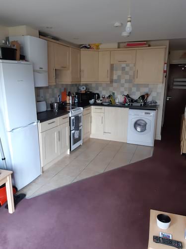 3 bed flat, Cherry Hinton Road, City Centre, Cambridge, CB17BS