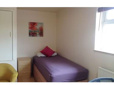 5 bed house, Somerset Close, Arbury, Cambridge, CB42HW