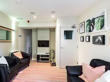 5 bed house, Victoria Street, Newcastle-under-Lyme, Newcastle-under-Lyme, ST5 1NU
