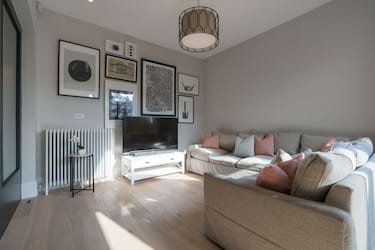 6 bed house, Brougham Road, London, London, W3 6JD