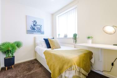 4 bed house, Lloyd Mansions, Salford, Salford, M6 6HA