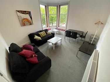3 bed flat, Comely Bank Road, Comely Bank, Edinburgh, EH4 1DS