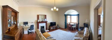 2 bed flat, East Trinity Road, Trinity, Edinburgh, EH5 3DL