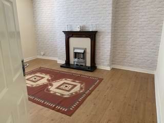 3 bed flat, Sandeman Street, Strathmartine, Dundee, DD3 7LA