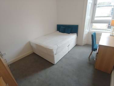 3 bed flat, Mertoun Place, Polwarth, Edinburgh, EH11 1JU