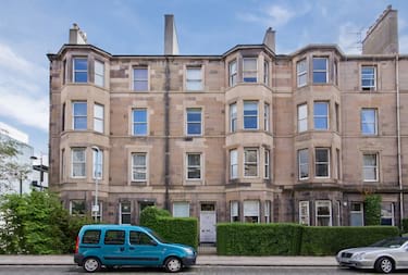 2 bed flat, Perth Street, New Town, Edinburgh, EH3 5DP