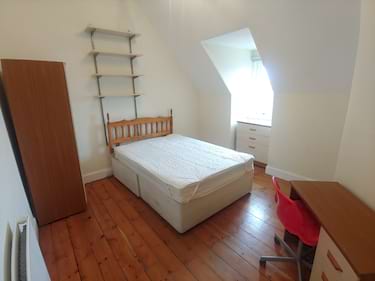 5 bed flat, Home Street, Tollcross, Edinburgh, EH3 9NA